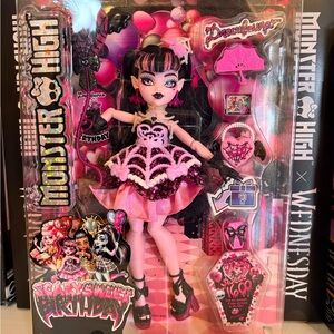 Monster High Scary Sweet Birthday Draculaura Doll Mattel NIB Collectible